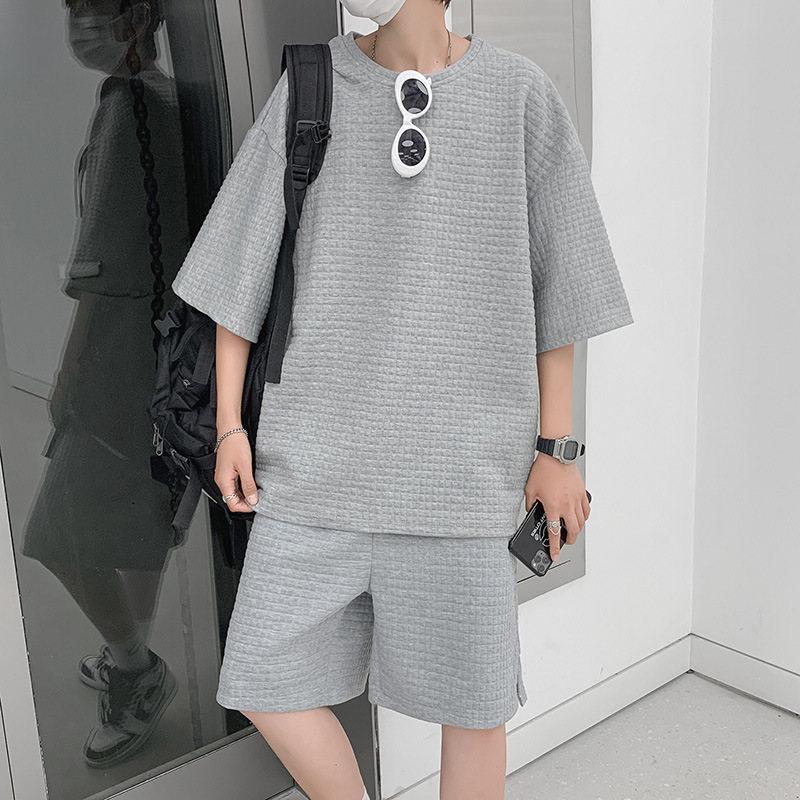 Men's Set: Short-Sleeve T-Shirt and Shorts